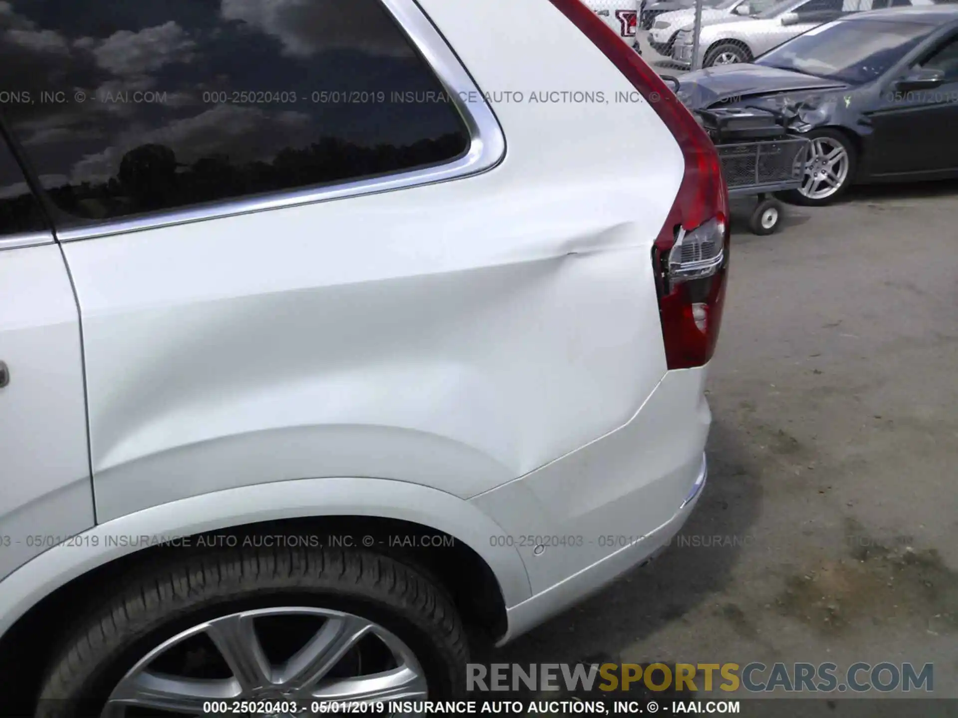 6 Photograph of a damaged car YV4A22PLXK1431420 VOLVO XC90 2019