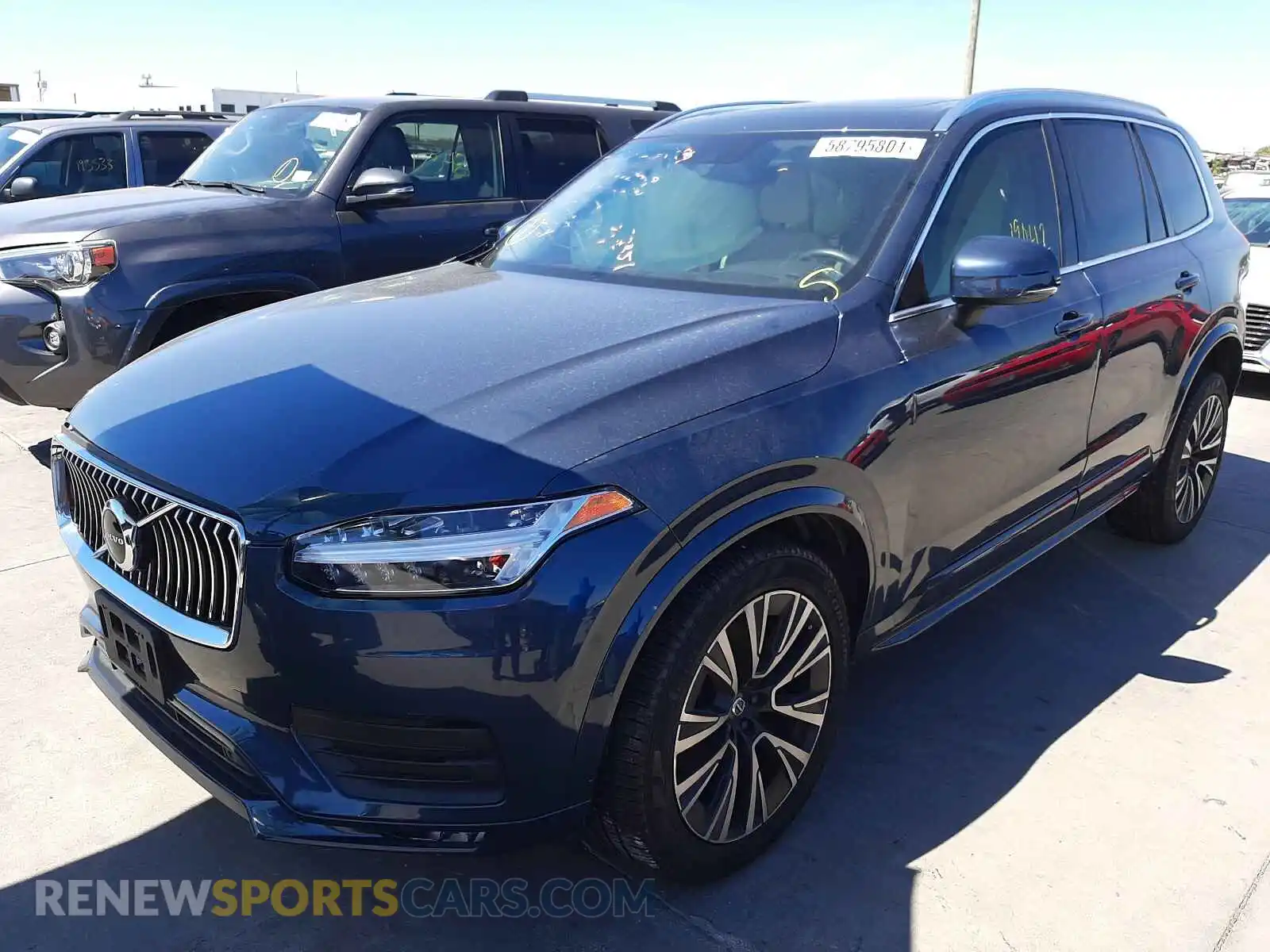 2 Photograph of a damaged car YV4102CK3L1537664 VOLVO XC90 2020