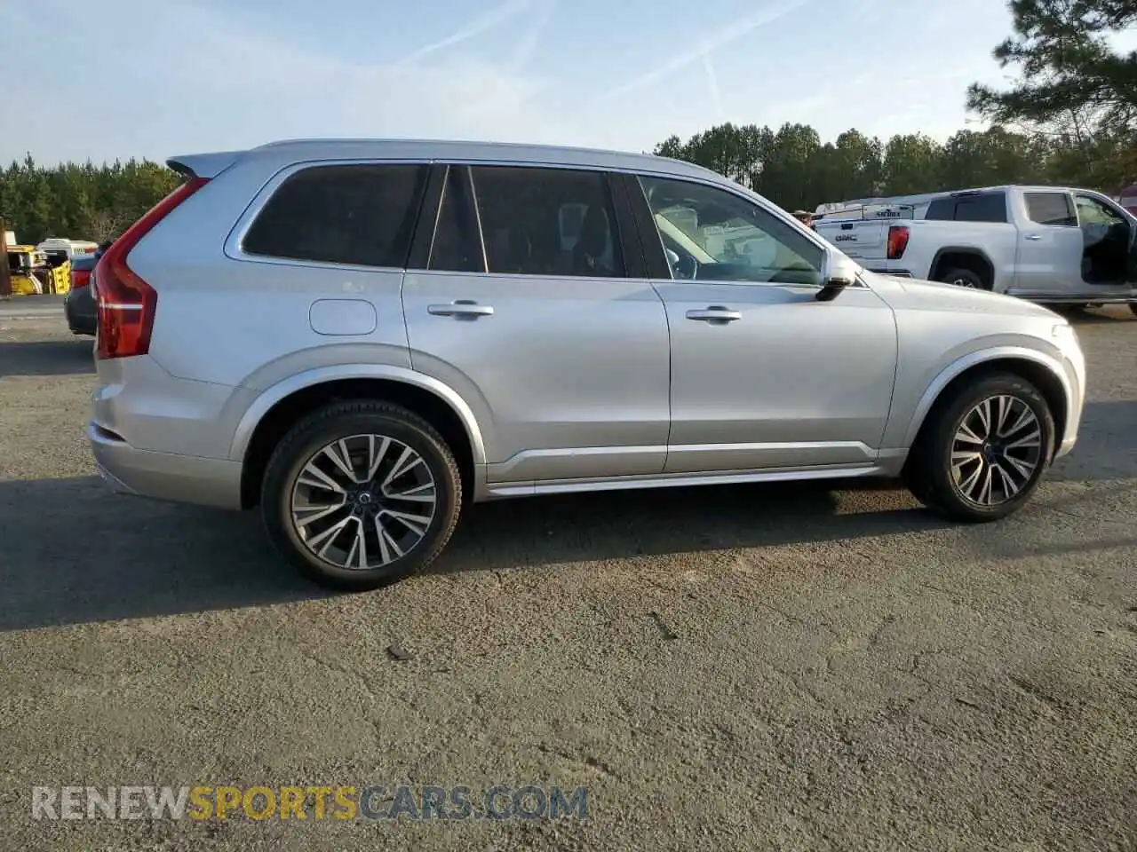 3 Photograph of a damaged car YV4102CK5L1621422 VOLVO XC90 2020