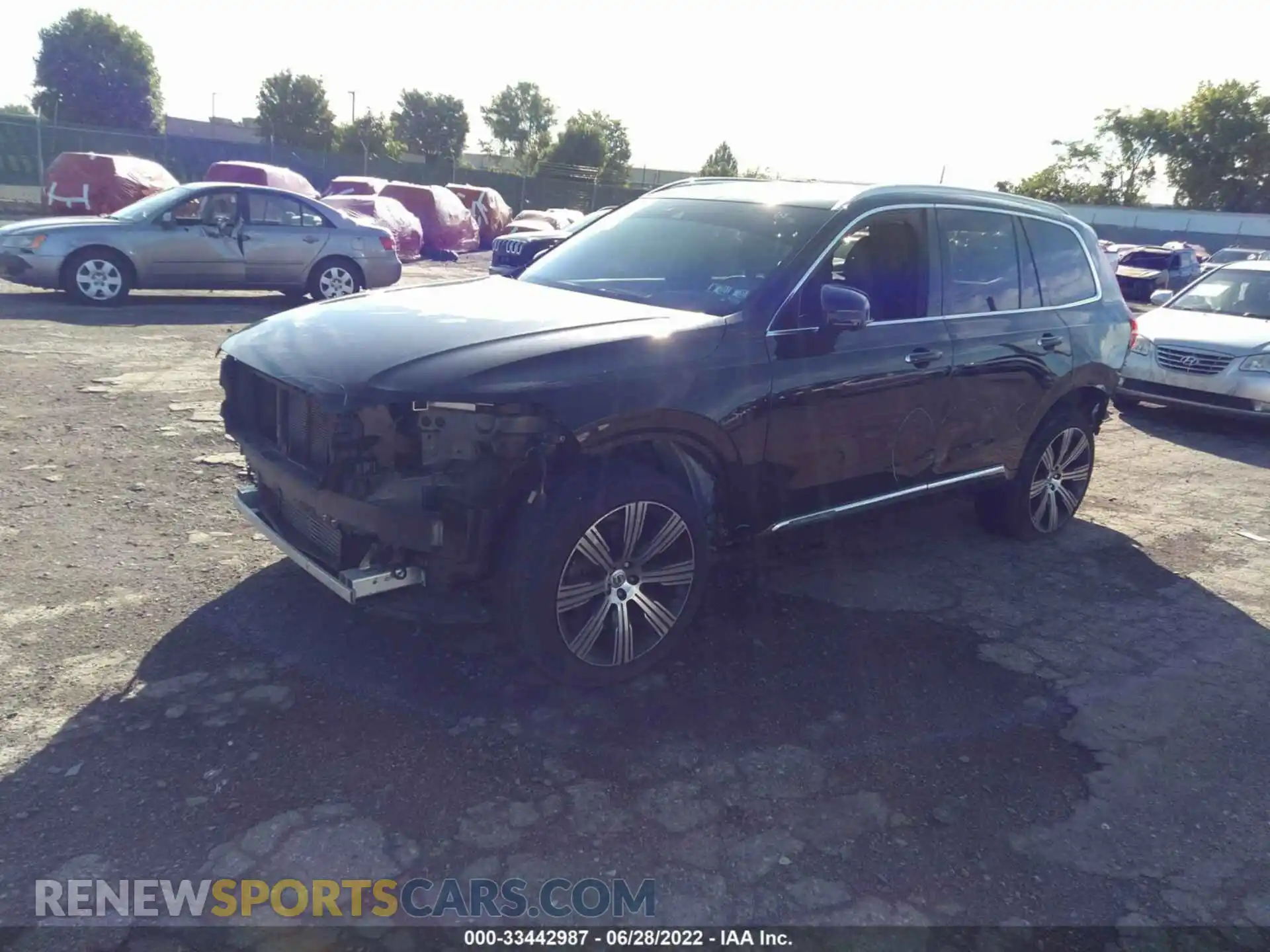 2 Photograph of a damaged car YV4A221L5L1551863 VOLVO XC90 2020
