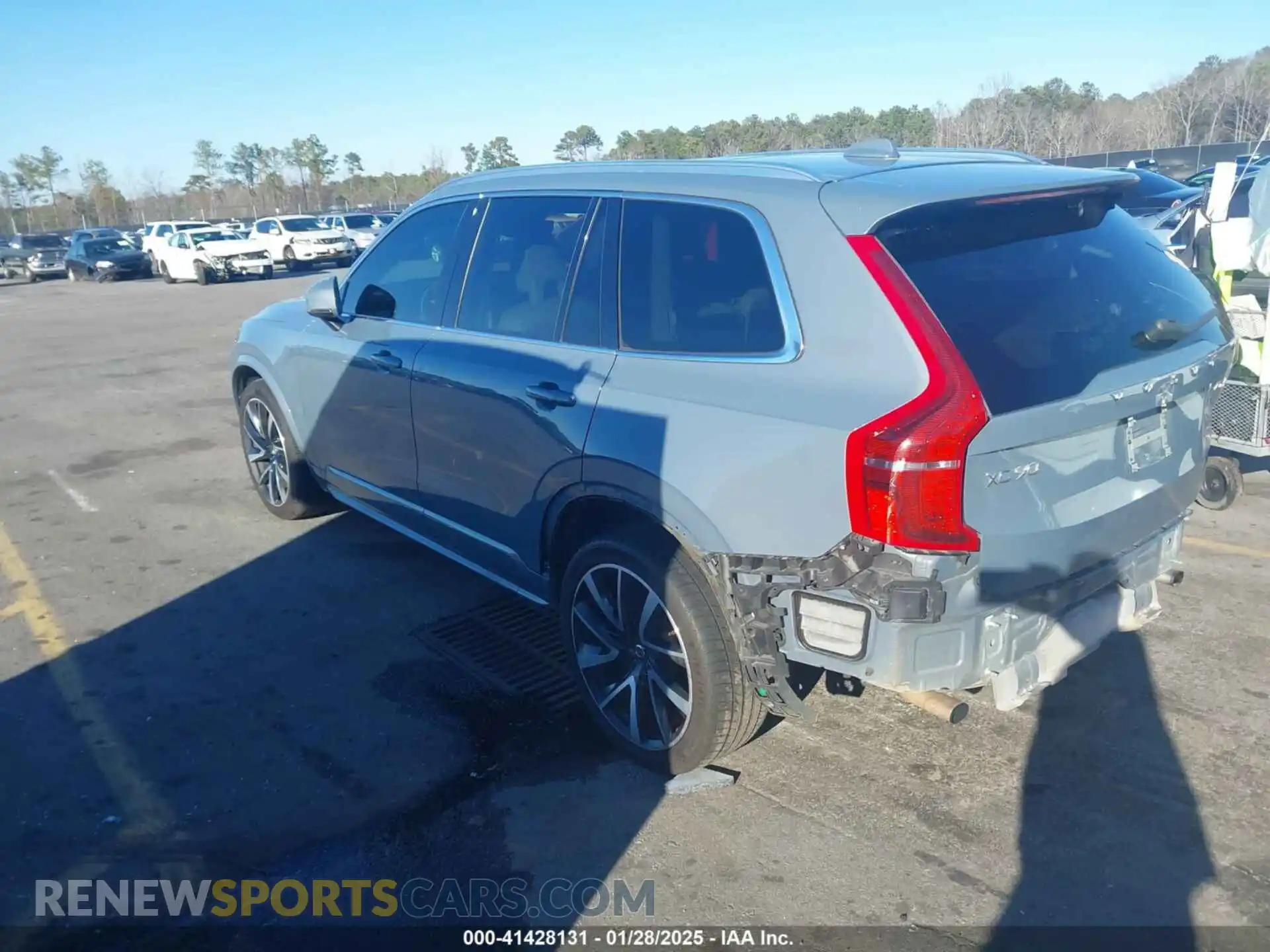 3 Photograph of a damaged car YV4A22PK2L1574922 VOLVO XC90 2020