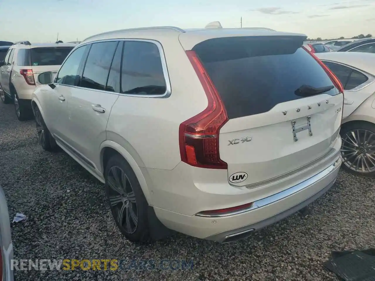 2 Photograph of a damaged car YV4A22PL6L1593515 VOLVO XC90 2020