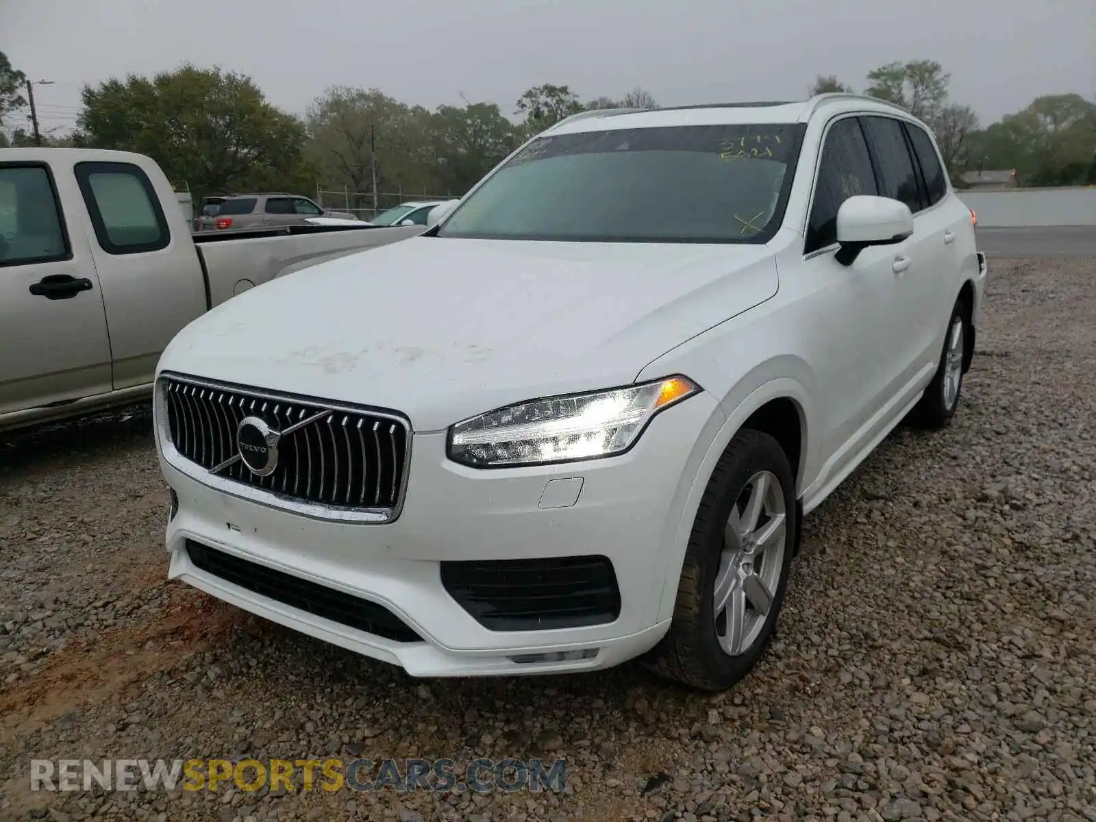 2 Photograph of a damaged car YV4102CK2M1718434 VOLVO XC90 2021
