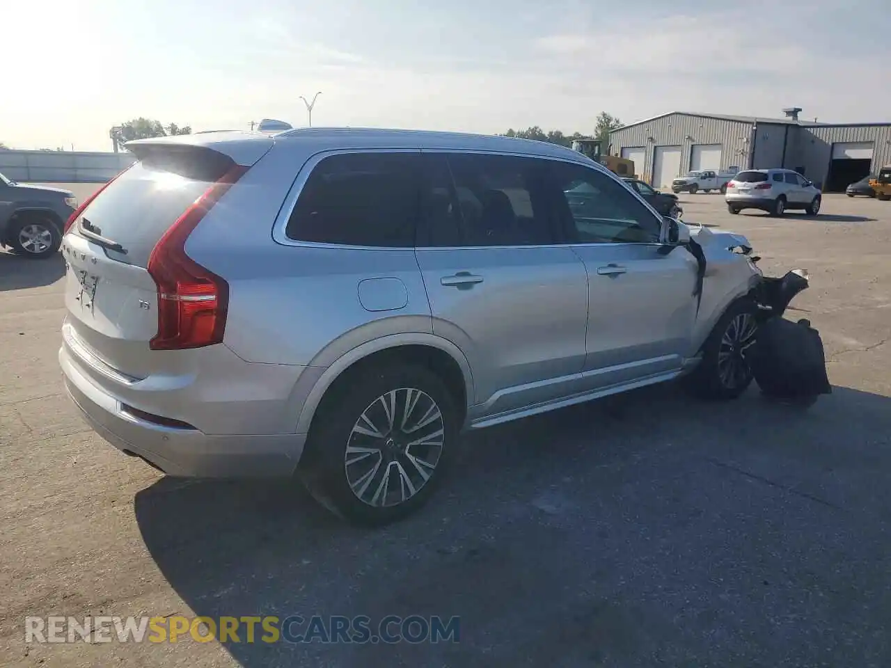 3 fotografías del automóvil dañado YV4102CK4M1695254 VOLVO XC90 2021
