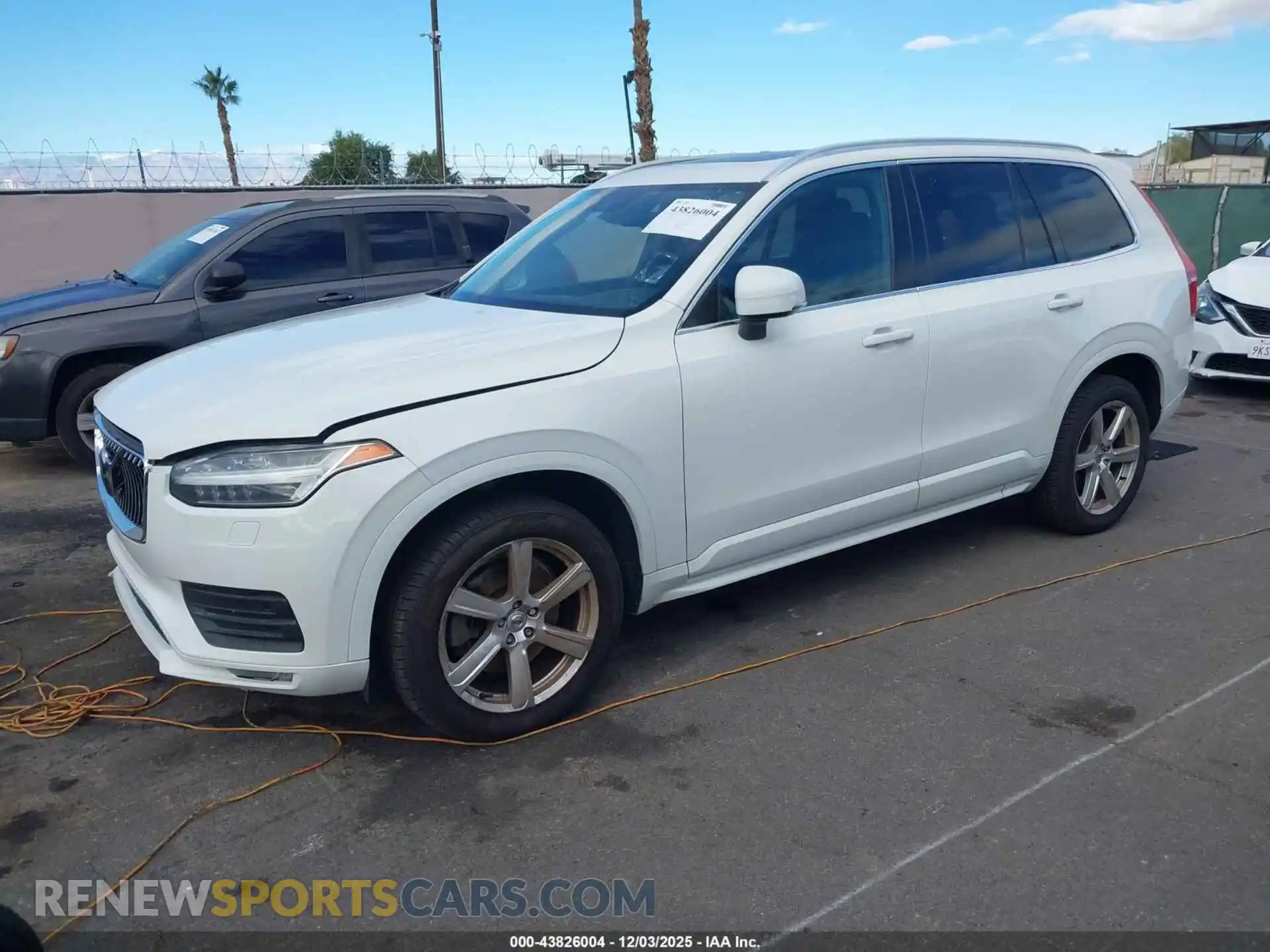 2 Photograph of a damaged car YV4102CK4M1736224 VOLVO XC90 2021