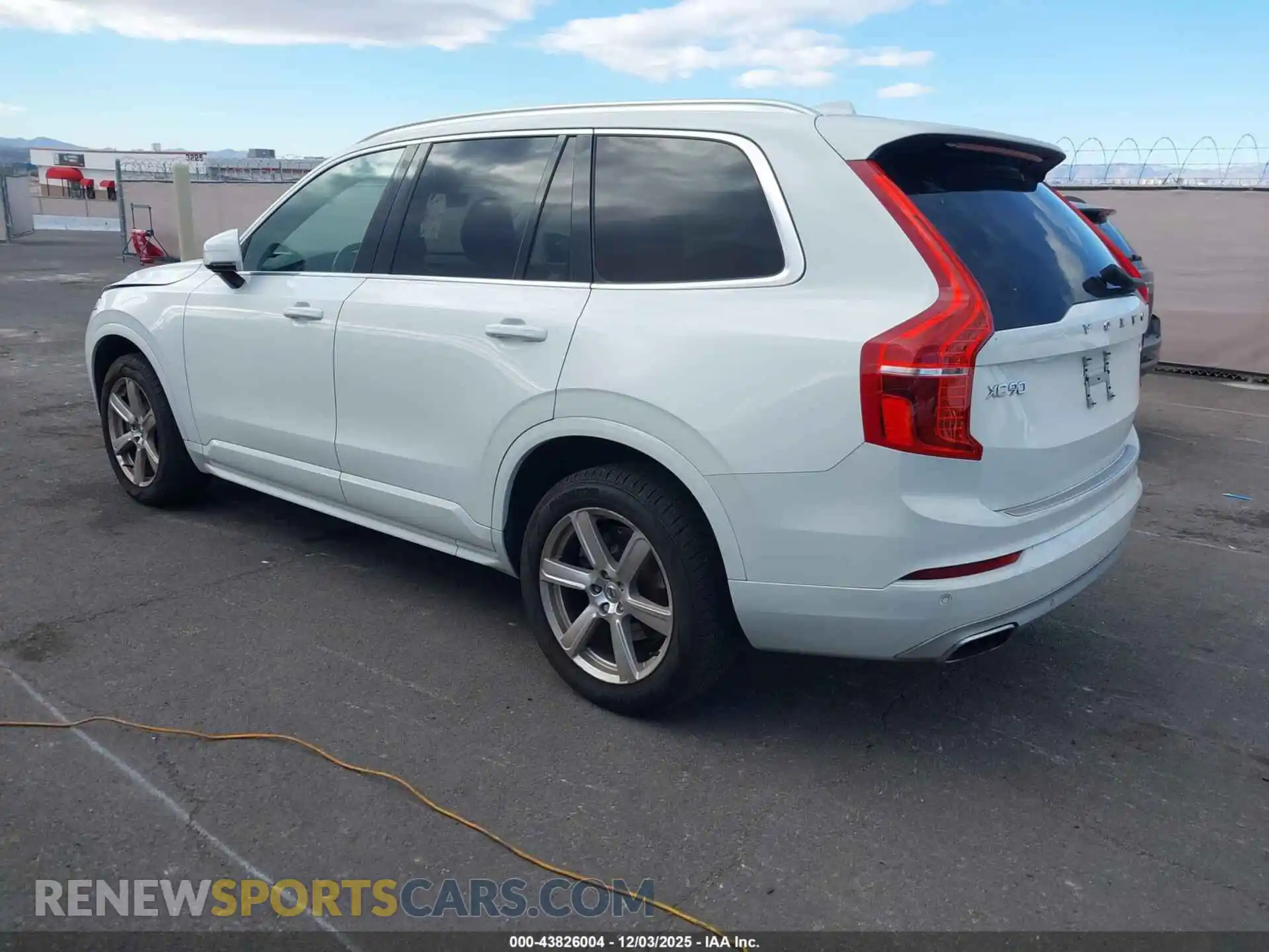 3 Photograph of a damaged car YV4102CK4M1736224 VOLVO XC90 2021