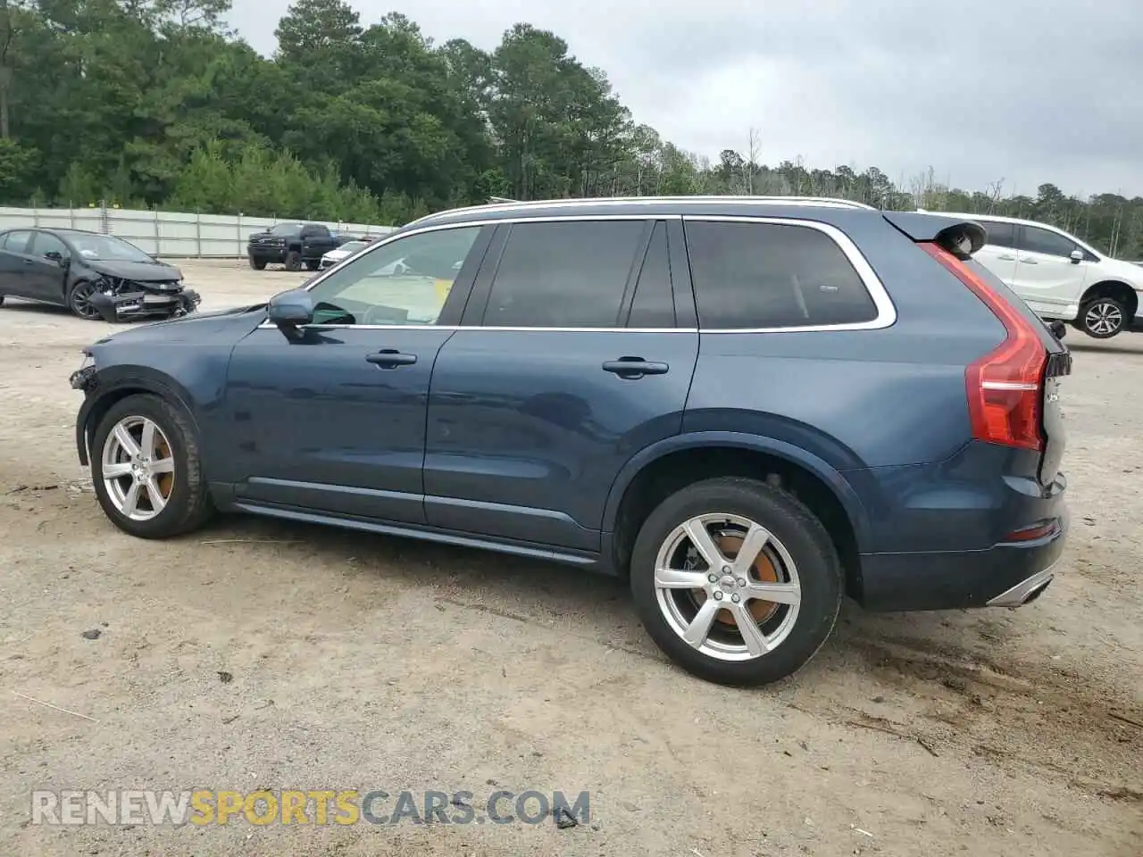 2 Photograph of a damaged car YV4102PK3M1688564 VOLVO XC90 2021