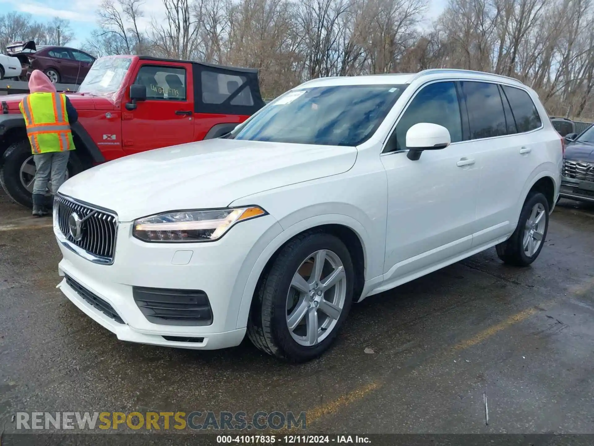 2 Photograph of a damaged car YV4A221K0M1711124 VOLVO XC90 2021