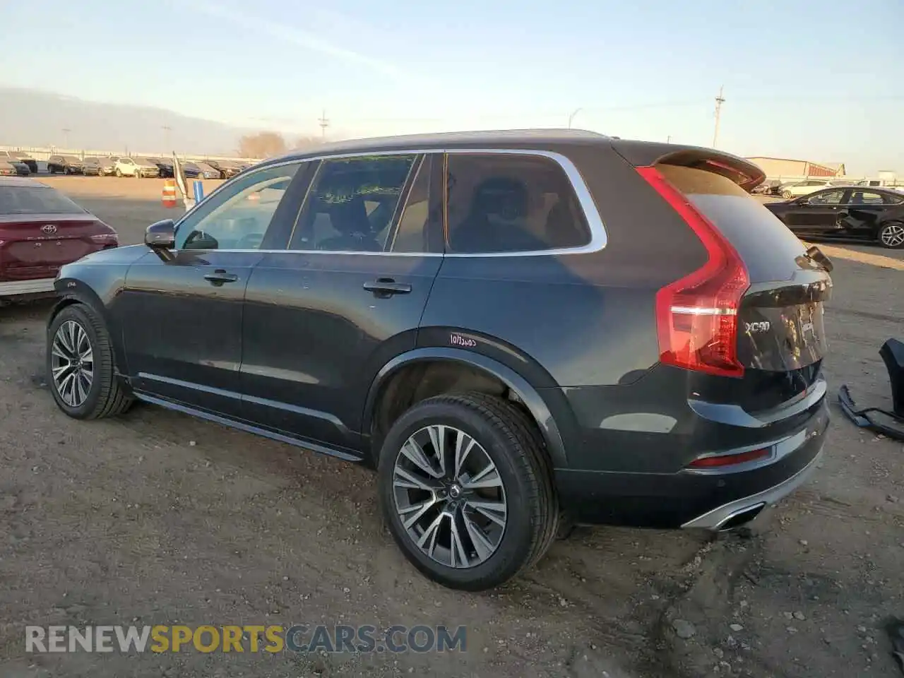 2 Photograph of a damaged car YV4A221K1M1671698 VOLVO XC90 2021