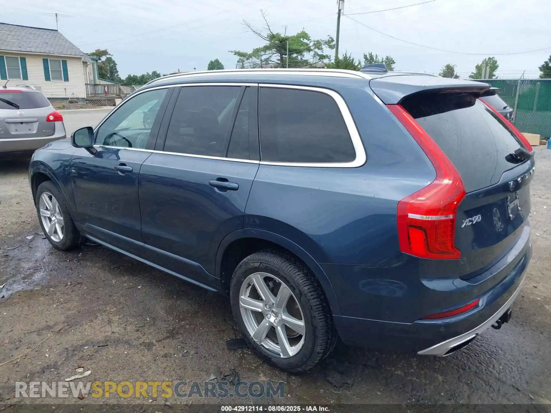 3 fotografías del automóvil dañado YV4A221K3M1754176 VOLVO XC90 2021