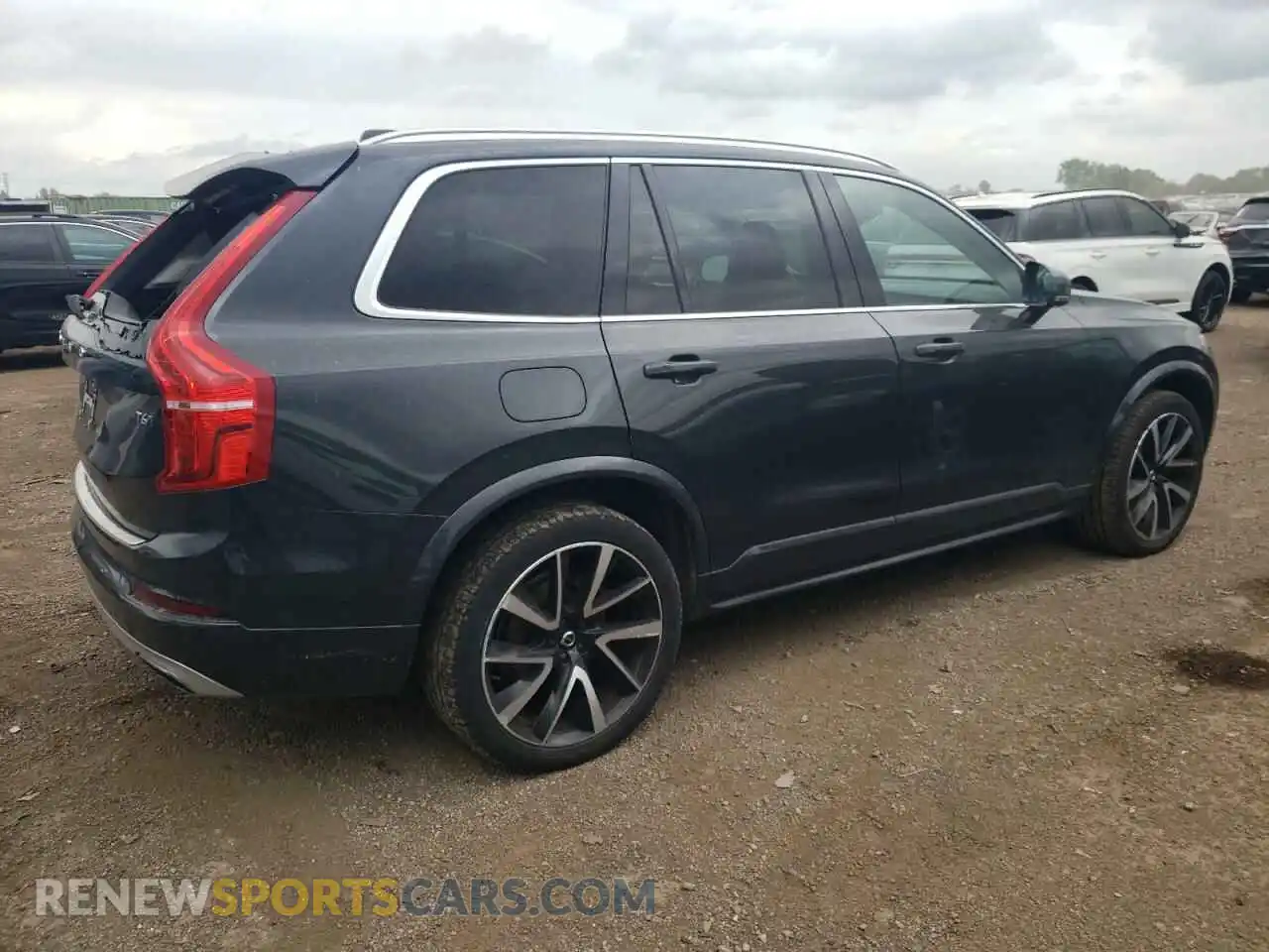 3 Photograph of a damaged car YV4A221K5M1683997 VOLVO XC90 2021
