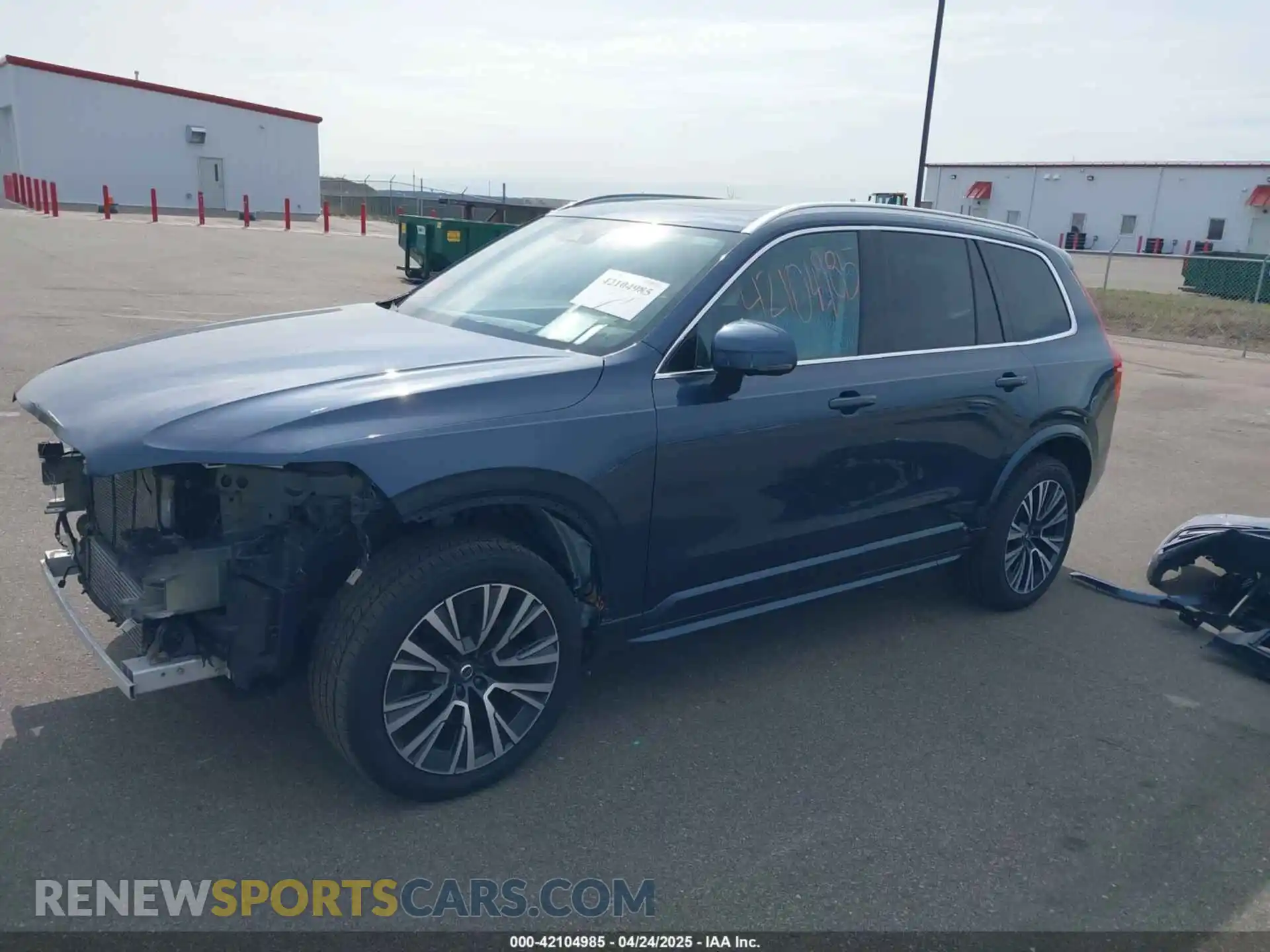 2 Photograph of a damaged car YV4A221K6M1689257 VOLVO XC90 2021