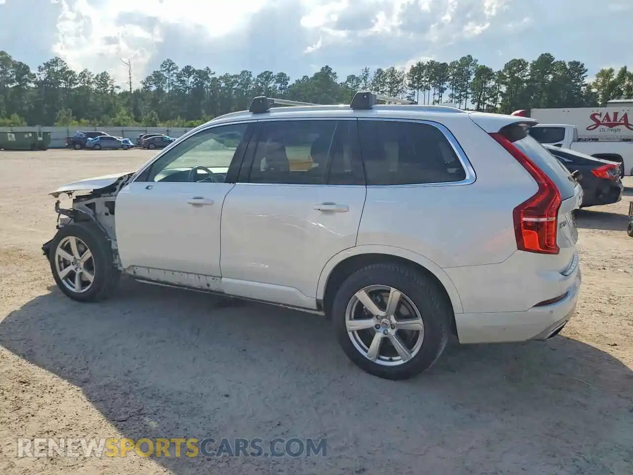 2 Photograph of a damaged car YV4A221KXM1738198 VOLVO XC90 2021