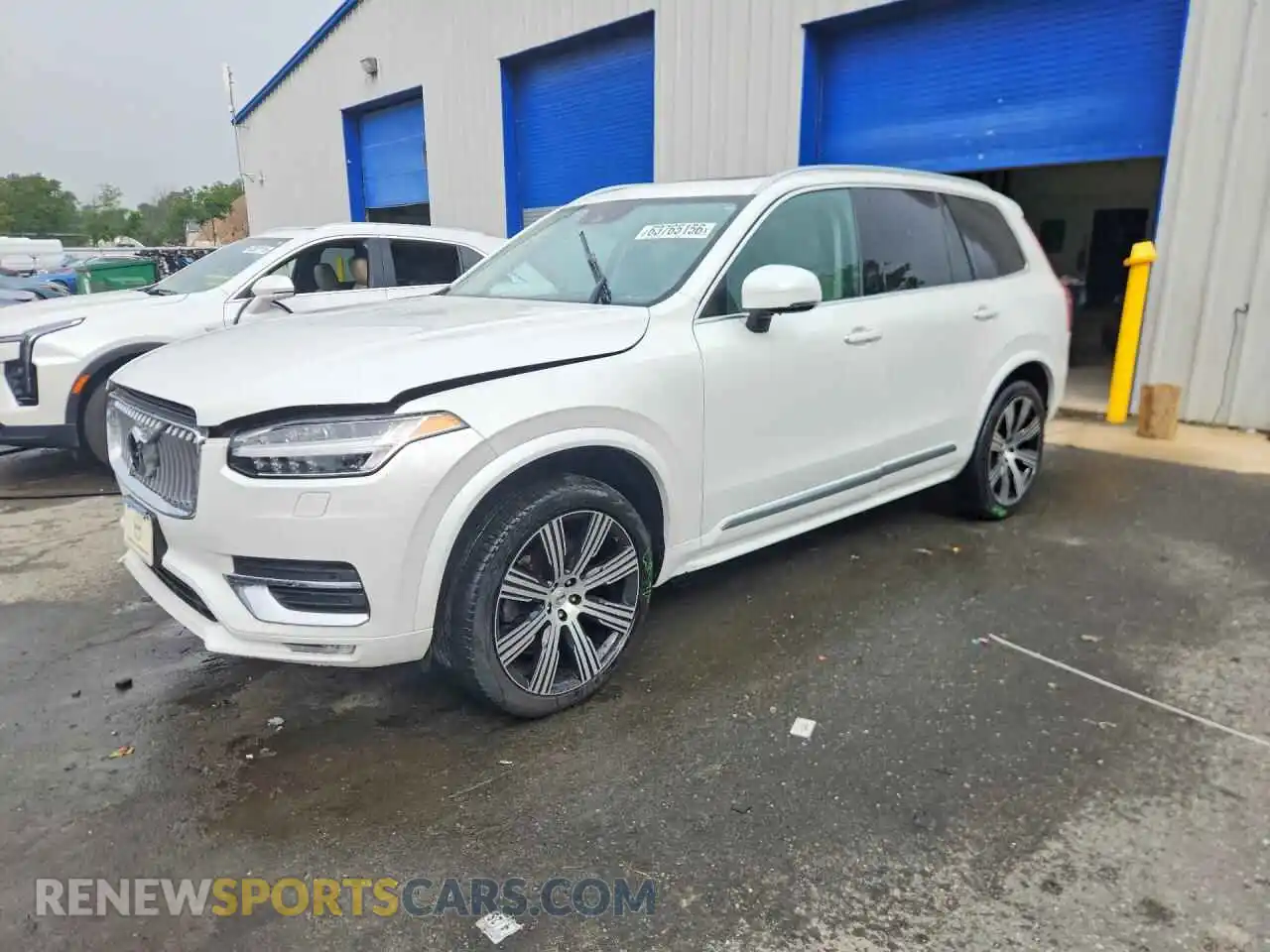 1 Фотография поврежденного автомобиля YV4A221L4M1698936 VOLVO XC90 2021