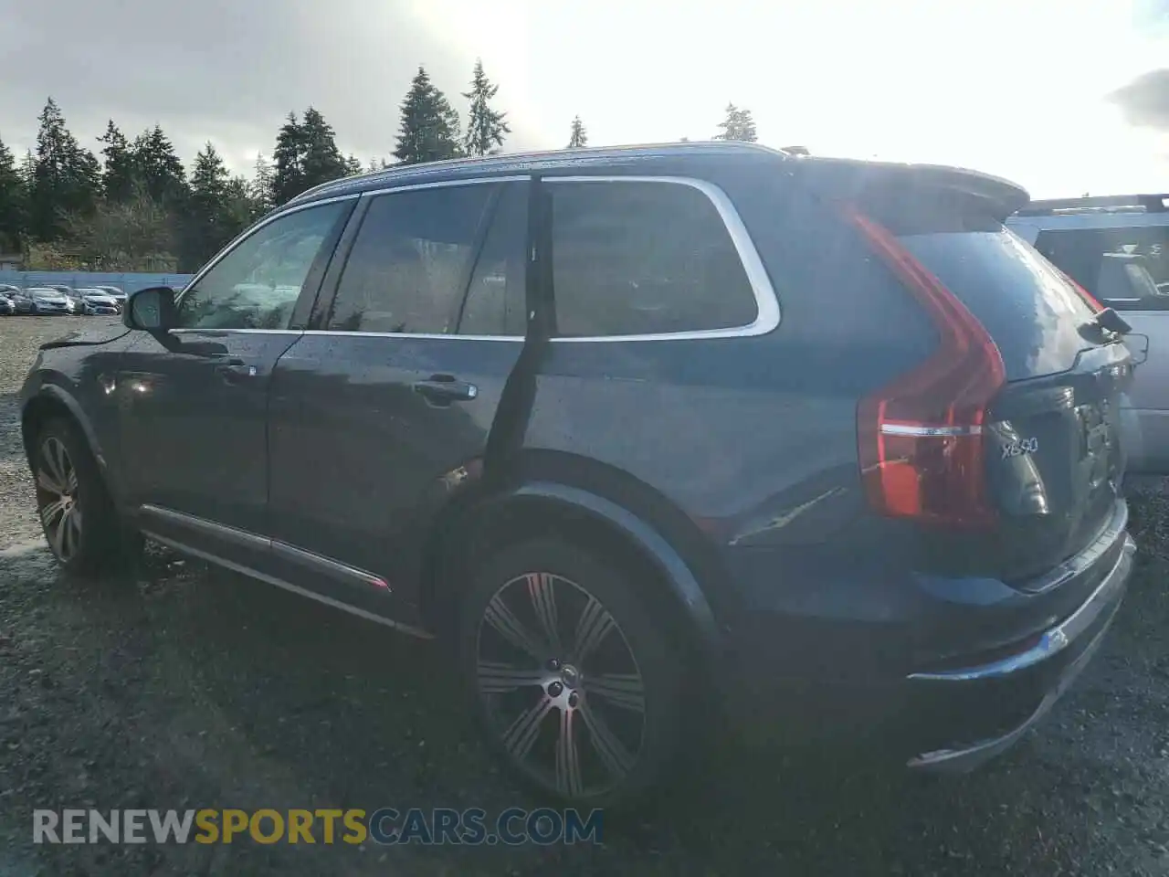 2 Photograph of a damaged car YV4A221L4M1708221 VOLVO XC90 2021