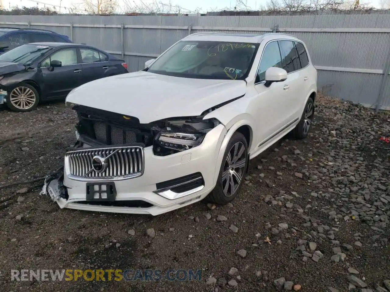 2 Photograph of a damaged car YV4A221L5M1678517 VOLVO XC90 2021
