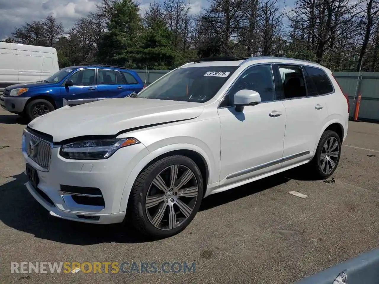 1 Photograph of a damaged car YV4A221LXM1732524 VOLVO XC90 2021