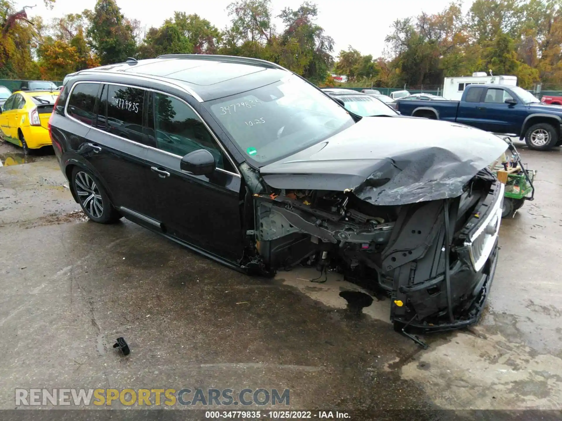1 Photograph of a damaged car YV4A22PL5M1764322 VOLVO XC90 2021
