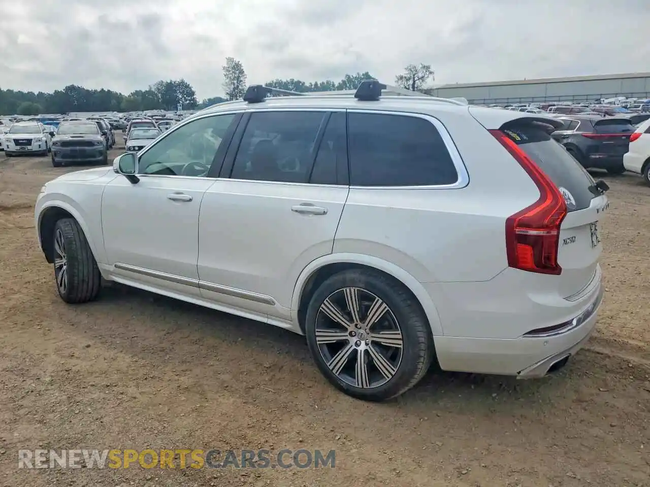 2 fotografías del automóvil dañado YV4A22PL8M1703045 VOLVO XC90 2021