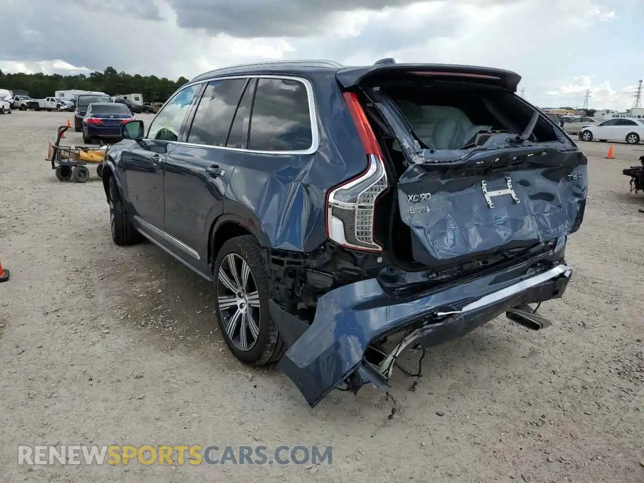 3 Photograph of a damaged car YV4A22PL9M1758622 VOLVO XC90 2021