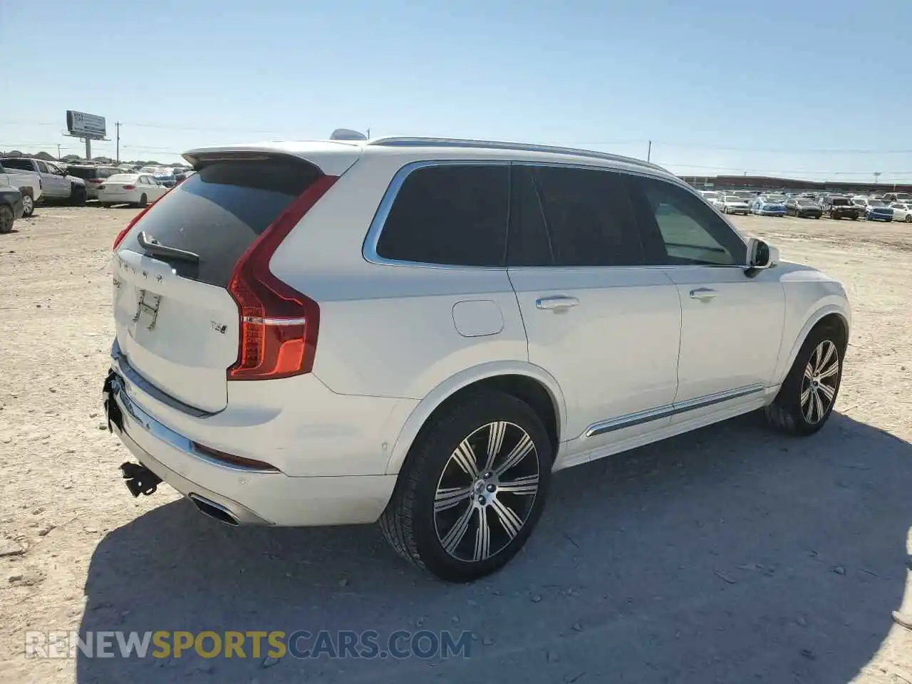 3 Photograph of a damaged car YV4A22PLXM1702592 VOLVO XC90 2021