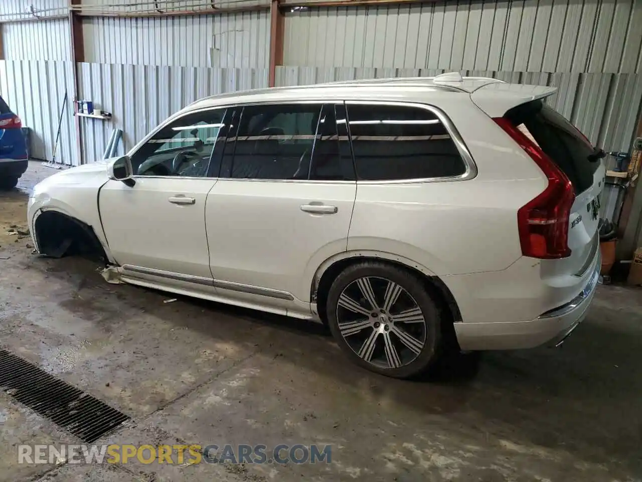2 Photograph of a damaged car YV4A22PLXM1767880 VOLVO XC90 2021