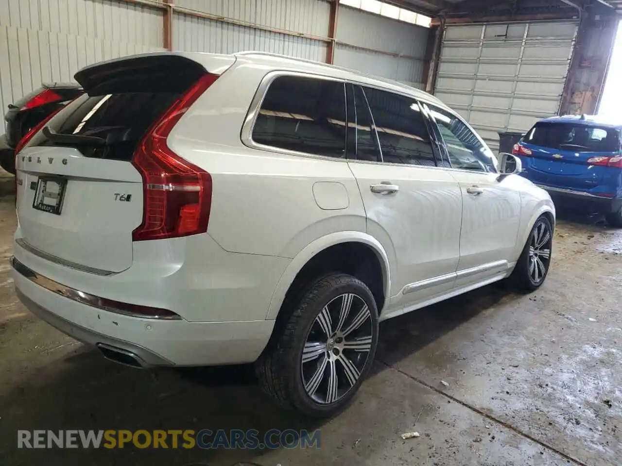 3 Photograph of a damaged car YV4A22PLXM1767880 VOLVO XC90 2021