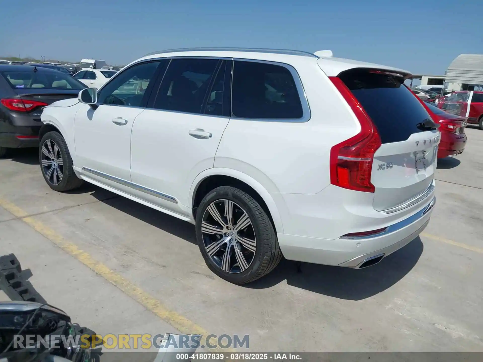 3 Photograph of a damaged car YV4A22PLXM1773176 VOLVO XC90 2021