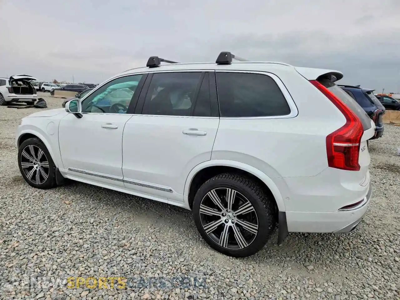2 Photograph of a damaged car YV4BR0CL1M1694876 VOLVO XC90 2021