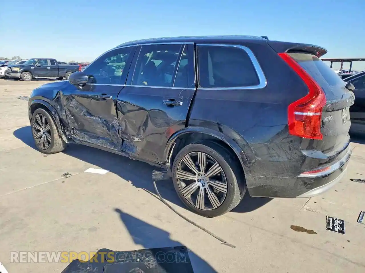 2 Photograph of a damaged car YV4A22PL0N1785631 VOLVO XC90 2022