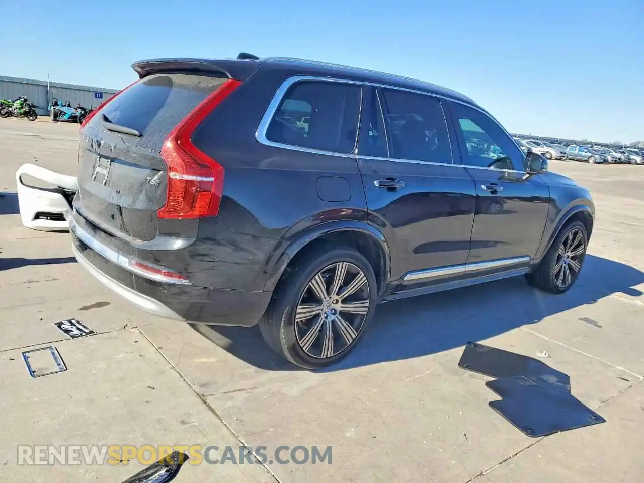 3 Photograph of a damaged car YV4A22PL0N1785631 VOLVO XC90 2022