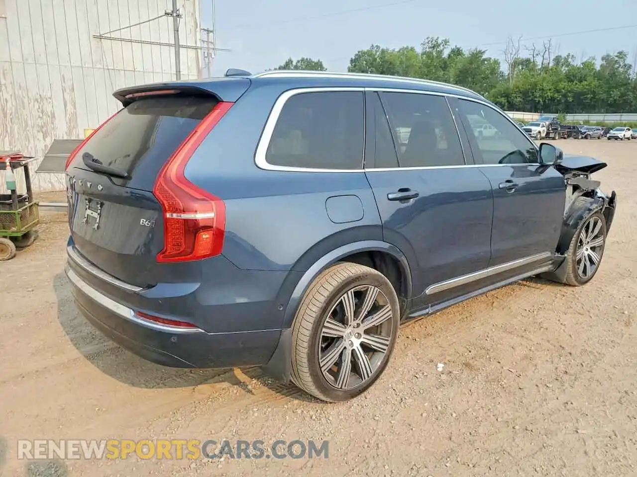 3 Photograph of a damaged car YV40621A0P1950488 VOLVO XC90 2023