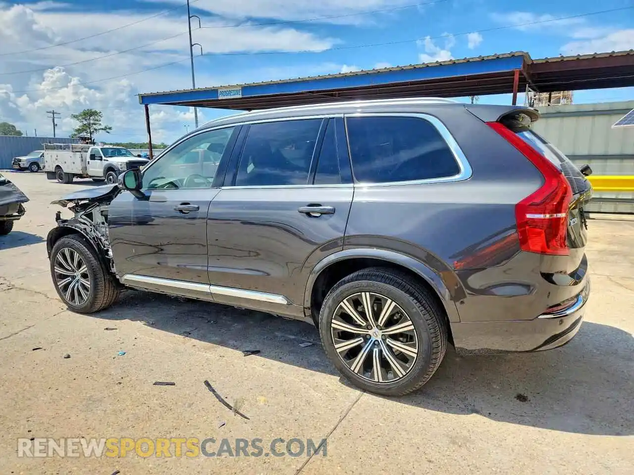 2 fotografías del automóvil dañado YV4062PNXP1927052 VOLVO XC90 2023