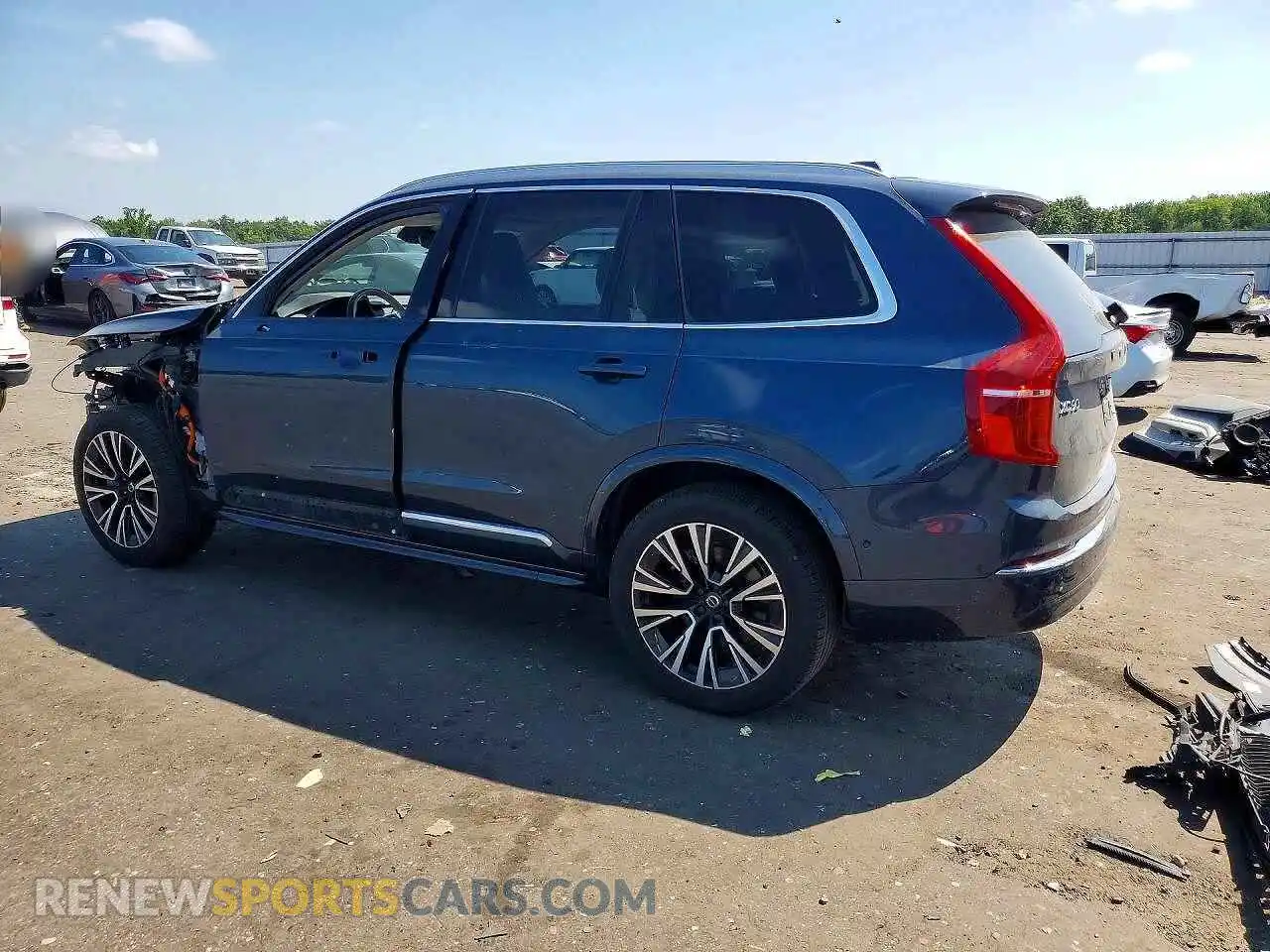 2 fotografías del automóvil dañado YV4H60CN7P1923778 VOLVO XC90 2023