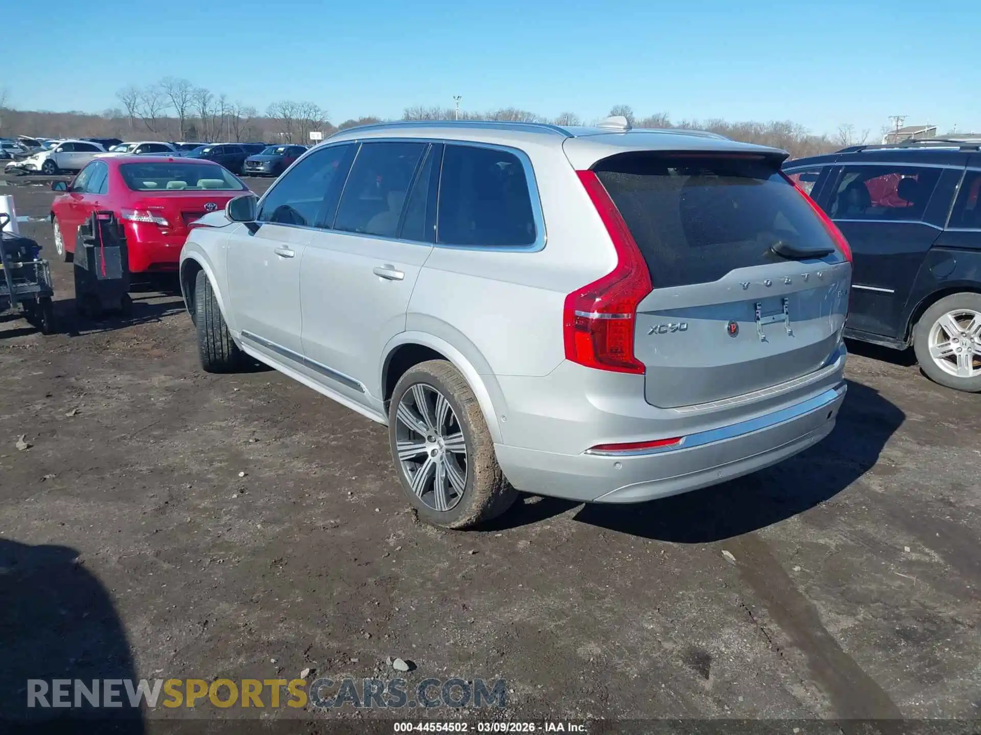 3 Photograph of a damaged car YV4062PFXR1173999 VOLVO XC90 2024