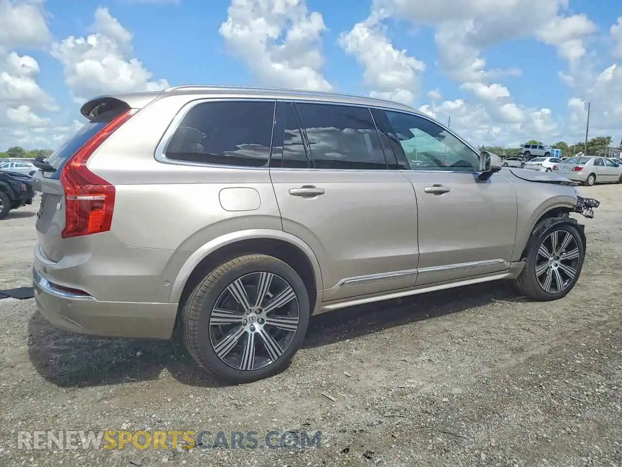 3 Photograph of a damaged car YV4H60CF2R1161827 VOLVO XC90 2024