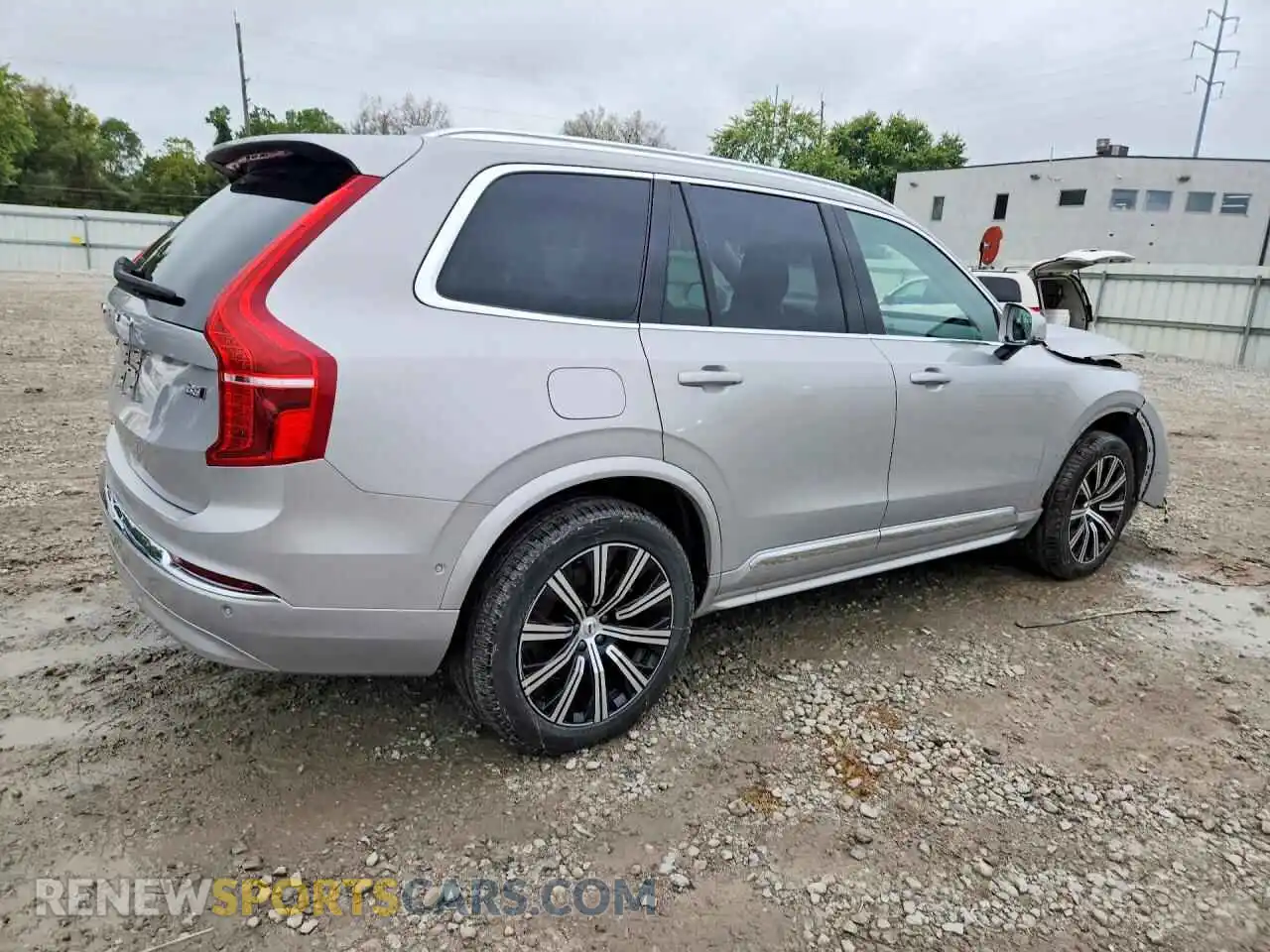 3 Photograph of a damaged car YV4062PEXS1297798 VOLVO XC90 2025
