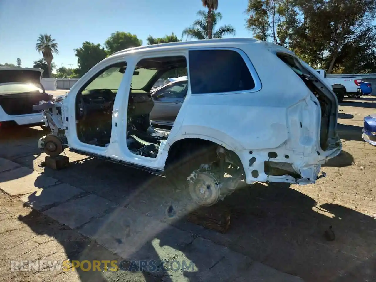 2 Photograph of a damaged car YV4062PFXT1429744 VOLVO XC90 2026