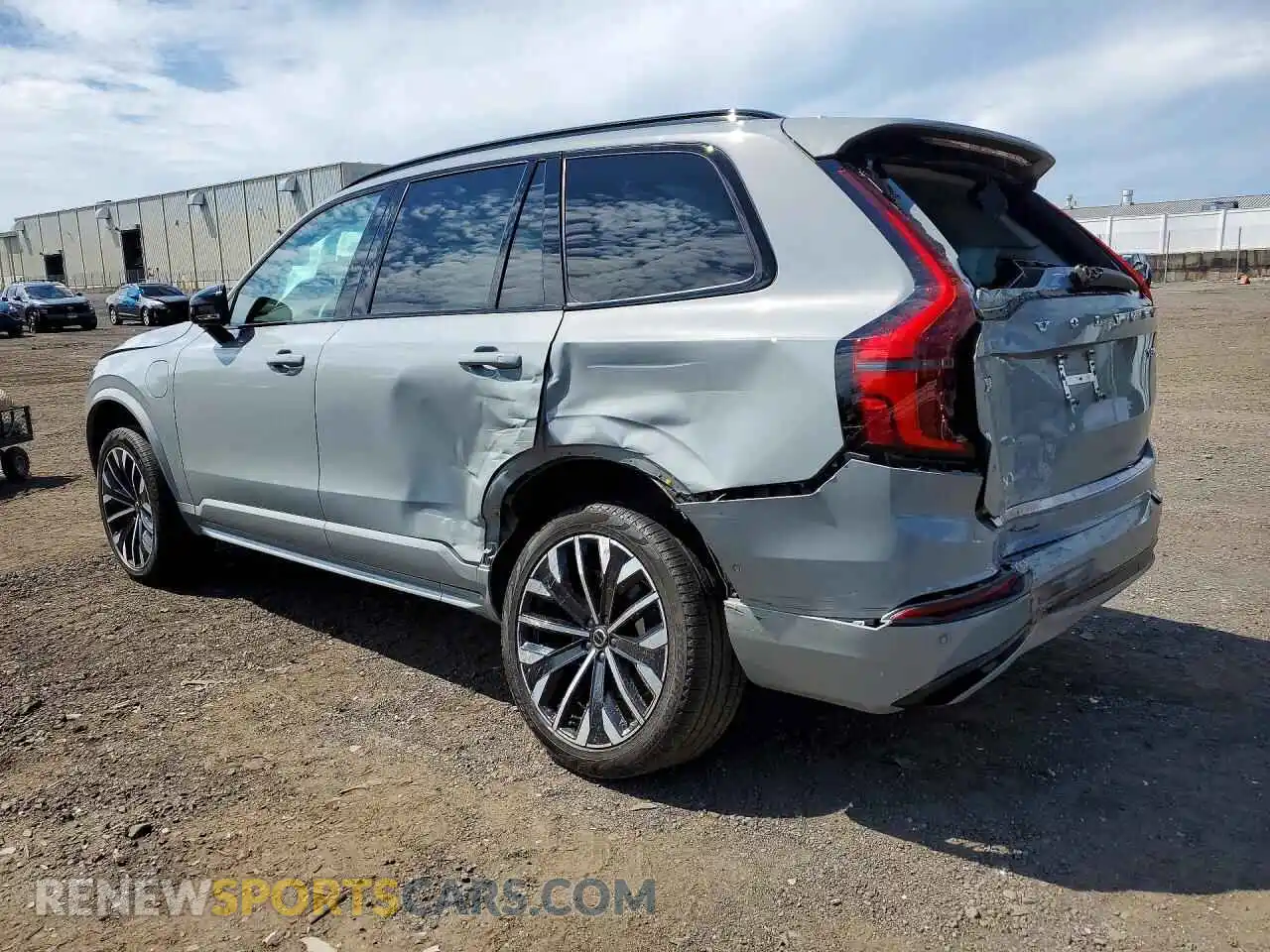 2 Фотография поврежденного автомобиля YV4H60JM6T1429495 VOLVO XC90 2026