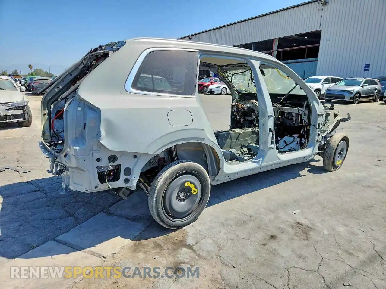 3 Photograph of a damaged car YV4H60PE0T1497808 VOLVO XC90 2026