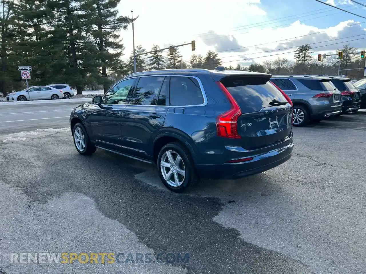 3 Photograph of a damaged car YV4L12PV0P1948505 VOLVO XC90 CORE 2023