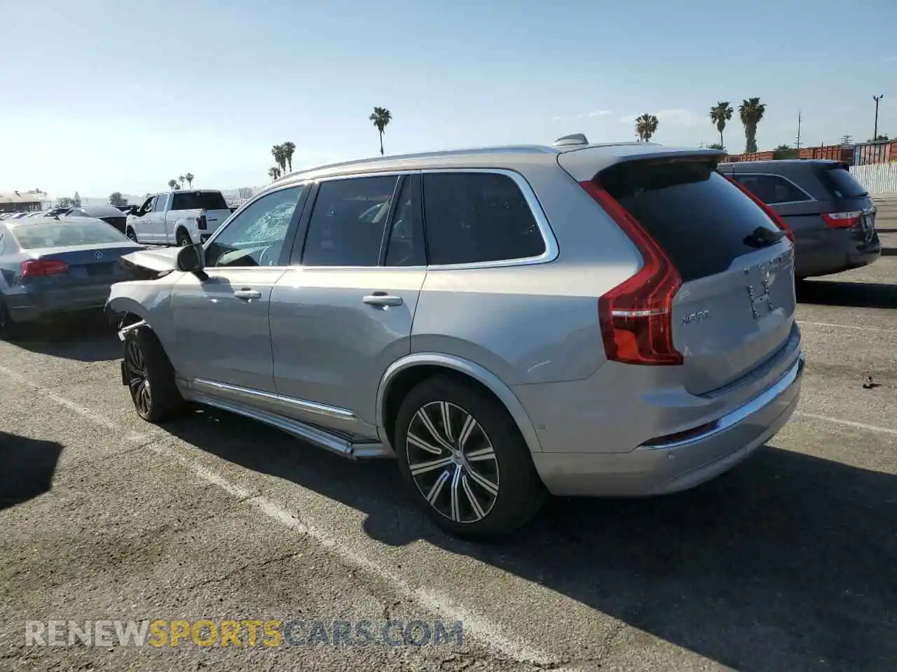 2 fotografías del automóvil dañado YV4L12PN8P1906325 VOLVO XC90 PLUS 2023