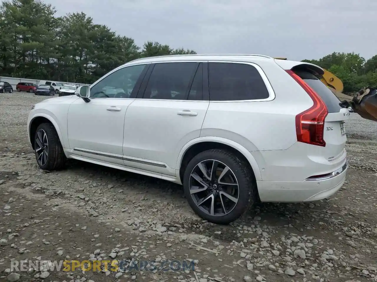 2 fotografías del automóvil dañado YV4062JE4R1179314 VOLVO XC90 PLUS 2024