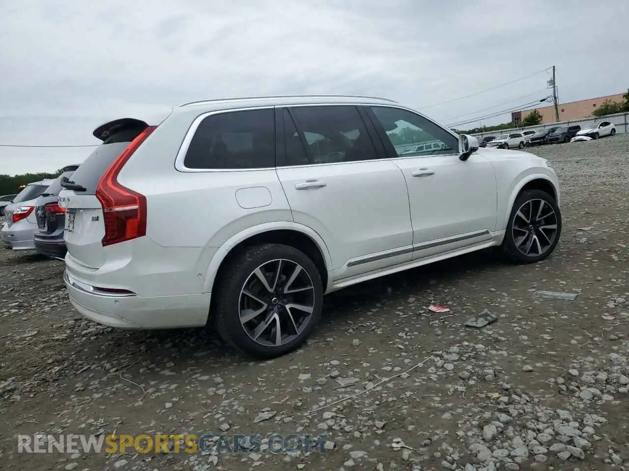 3 fotografías del automóvil dañado YV4062JE4R1179314 VOLVO XC90 PLUS 2024