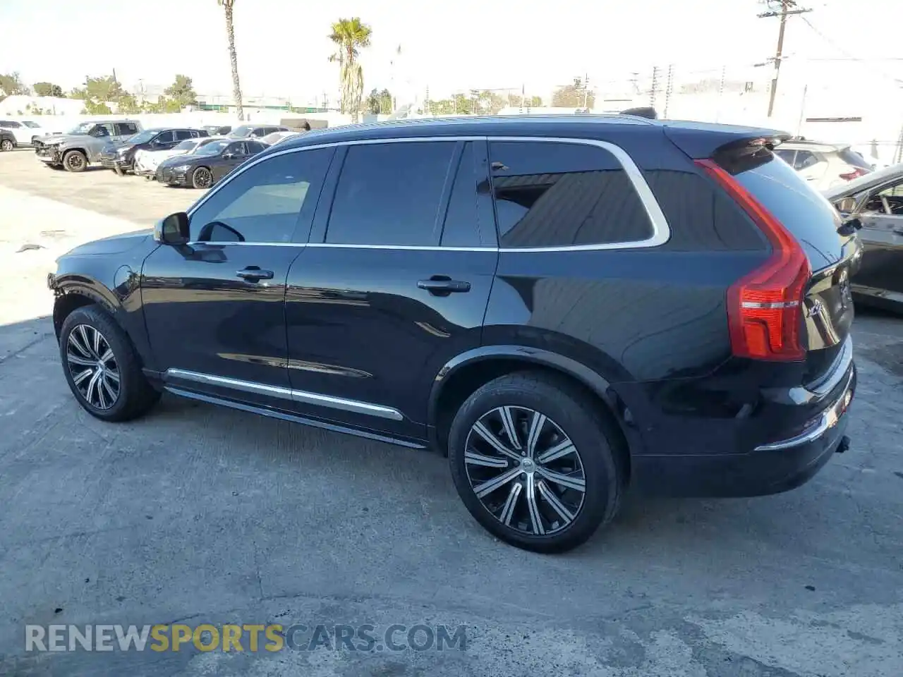 2 fotografías del automóvil dañado YV4H60CE2R1244889 VOLVO XC90 PLUS 2024