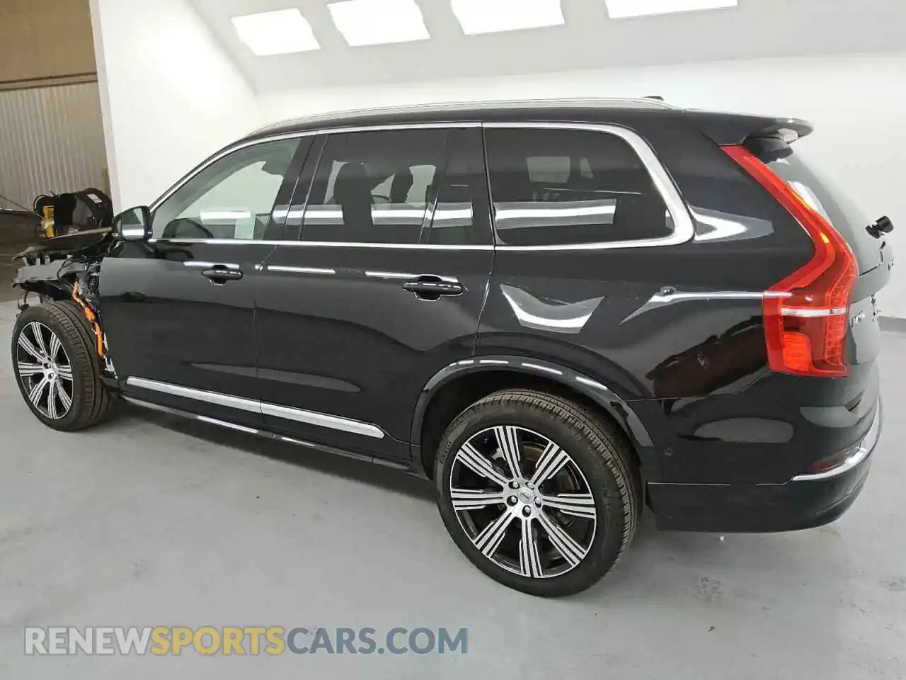 2 Photograph of a damaged car YV4H60CE4R1258471 VOLVO XC90 PLUS 2024