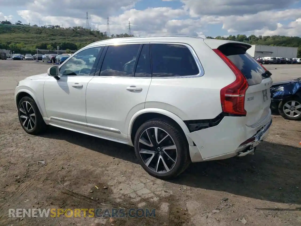 2 Photograph of a damaged car YV4L12PE3R1175757 VOLVO XC90 PLUS 2024