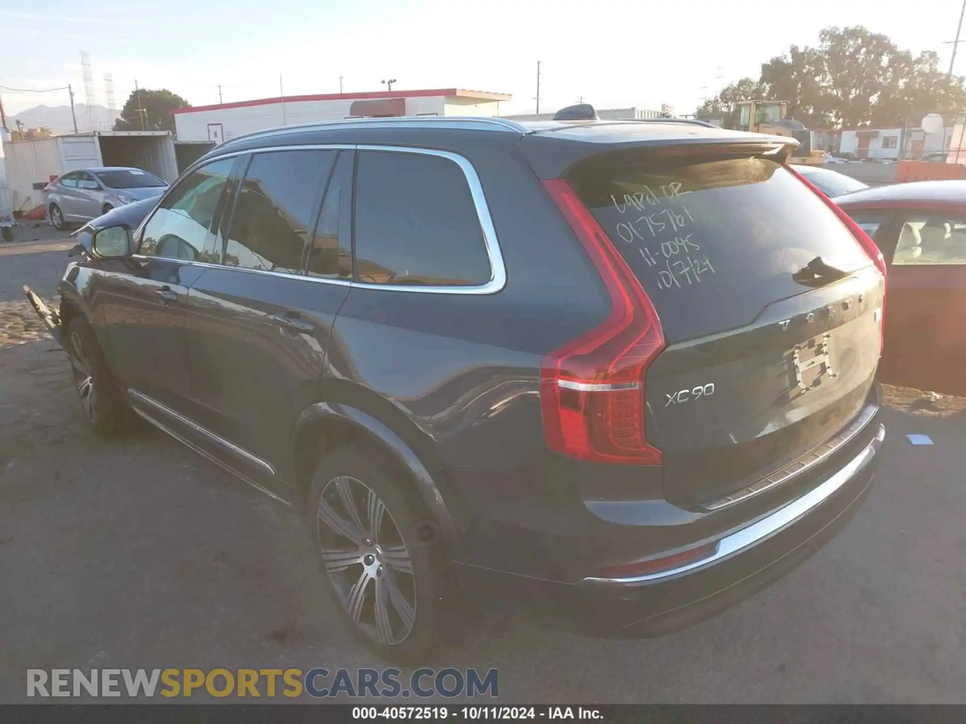 3 Photograph of a damaged car YV4H60CN8P1932165 VOLVO XC90 RECHARGE PLUG-IN HYBRID 2023