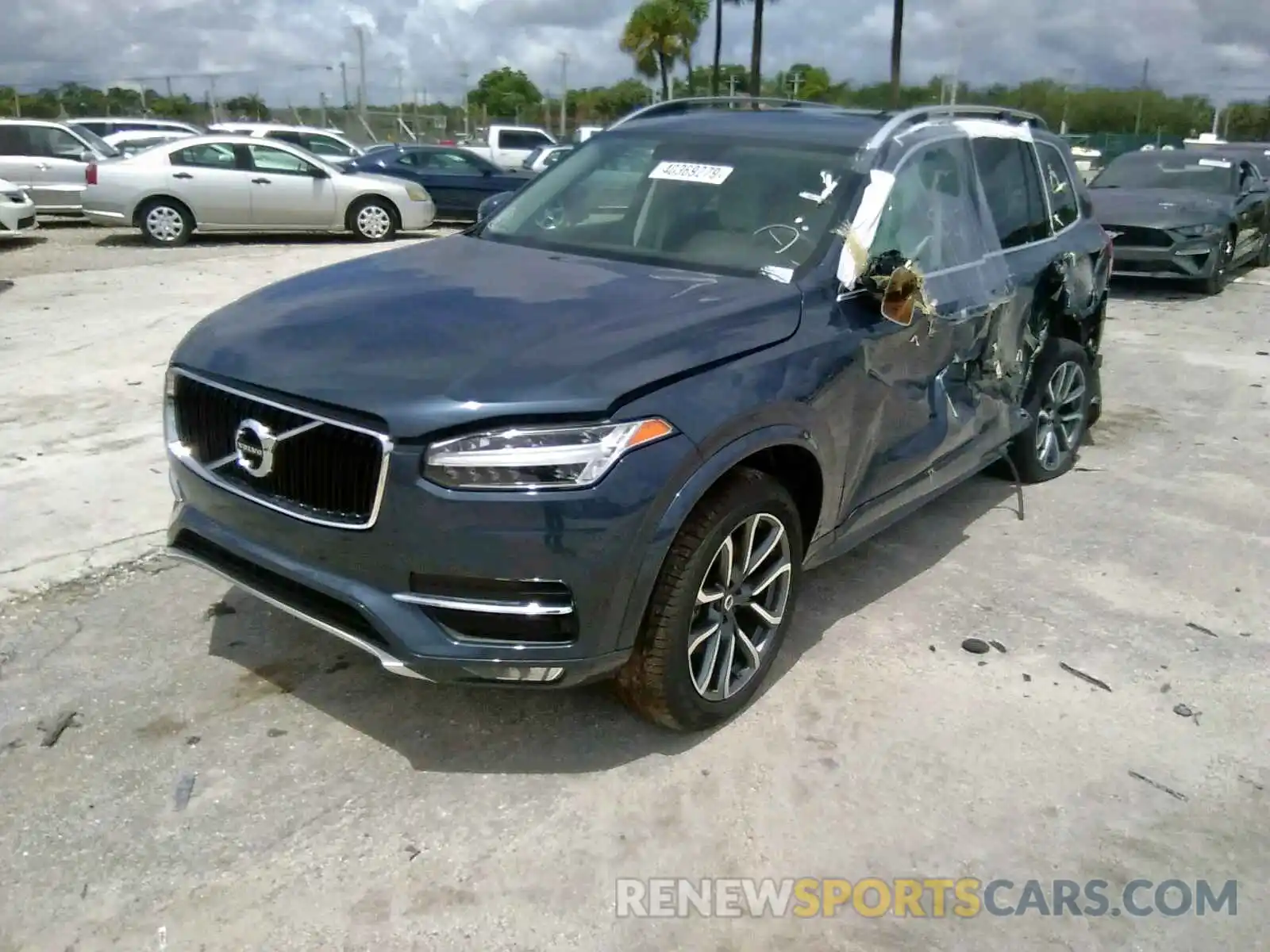 2 Photograph of a damaged car YV4102CK1K1432393 VOLVO XC90 T5 2019