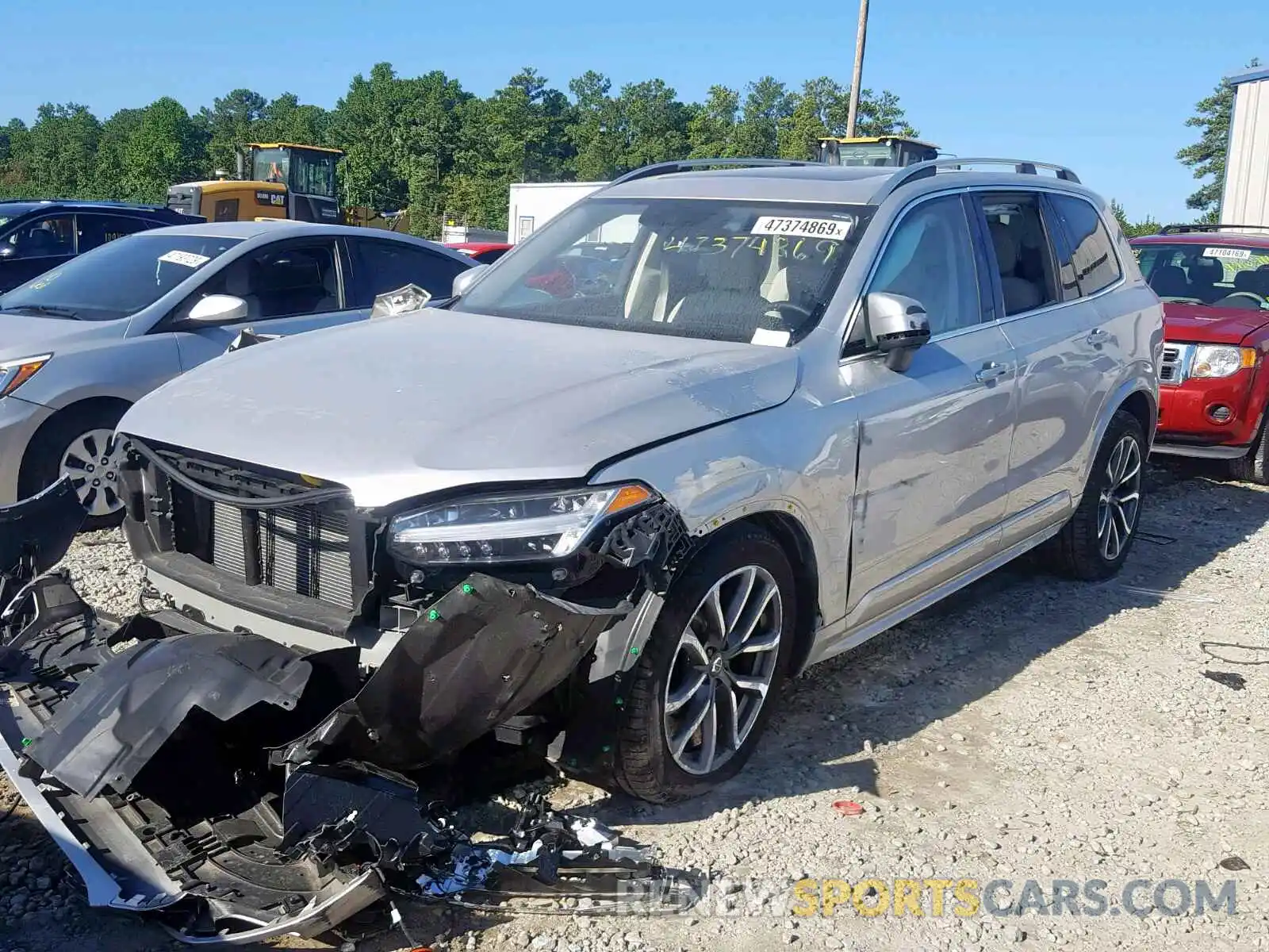 2 Photograph of a damaged car YV4102CK3K1482096 VOLVO XC90 T5 2019